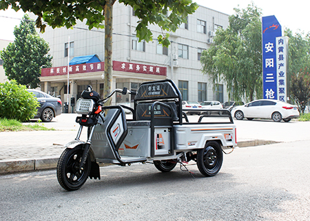 電動(dòng)三輪車(chē)